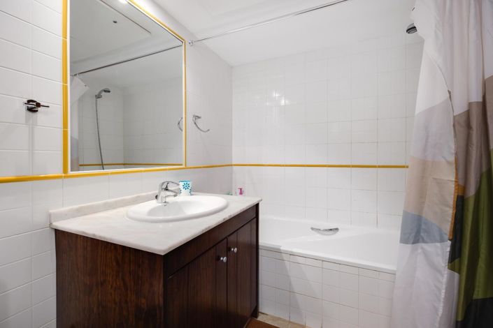 Image No.13-2 Bed Apartment for sale