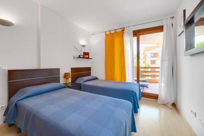 Image No.8-2 Bed Apartment for sale