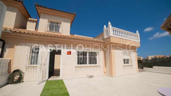 Image No.2-3 Bed Townhouse for sale