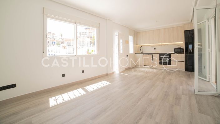 Image No.28-3 Bed Townhouse for sale