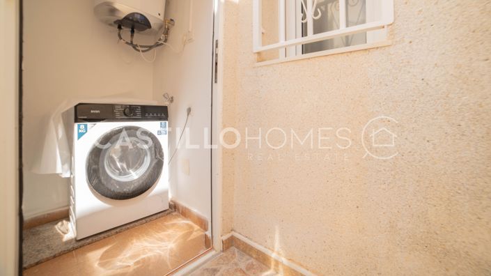 Image No.32-3 Bed Townhouse for sale