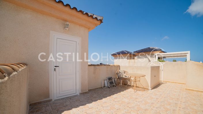 Image No.38-3 Bed Townhouse for sale