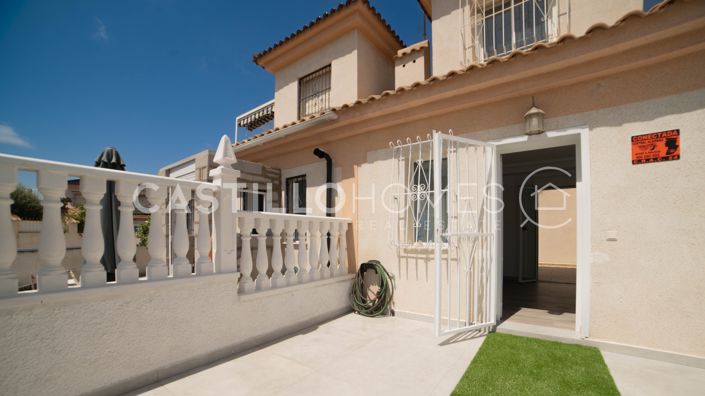 Image No.6-3 Bed Townhouse for sale