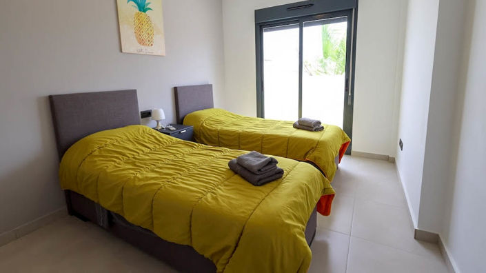 Image No.9-2 Bed Bungalow for sale