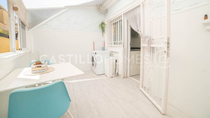 Image No.30-4 Bed Townhouse for sale