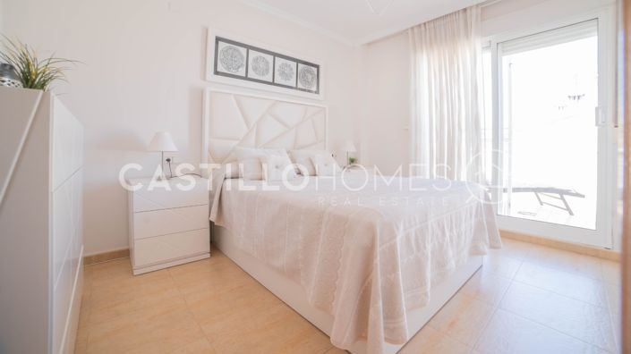 Image No.33-4 Bed Townhouse for sale