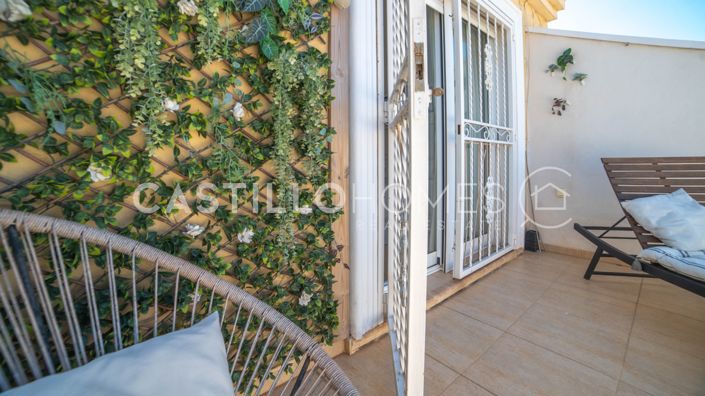 Image No.40-4 Bed Townhouse for sale