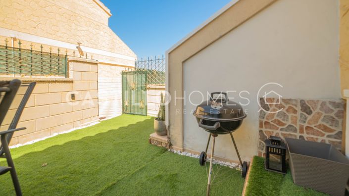 Image No.5-4 Bed Townhouse for sale
