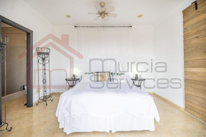 Image No.25-5 Bed Villa for sale