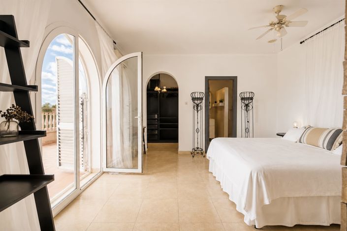 Image No.5-5 Bed Villa for sale