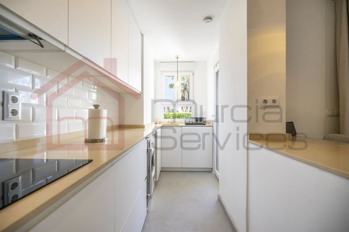 Image No.11-3 Bed Townhouse for sale