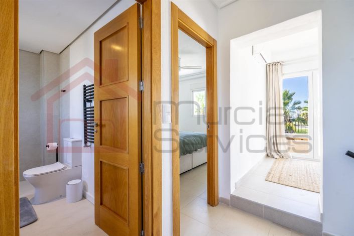 Image No.16-3 Bed Townhouse for sale
