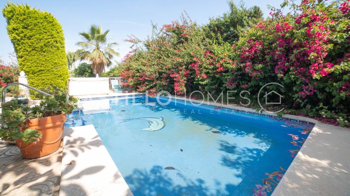 Image No.22-5 Bed Townhouse for sale
