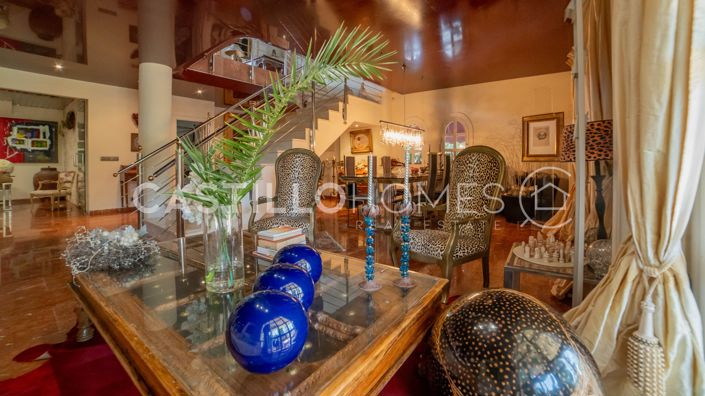 Image No.43-5 Bed Townhouse for sale