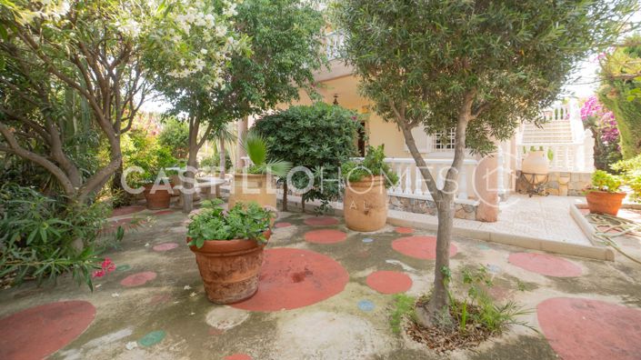 Image No.5-5 Bed Townhouse for sale
