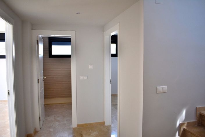 Image No.22-4 Bed Villa for sale