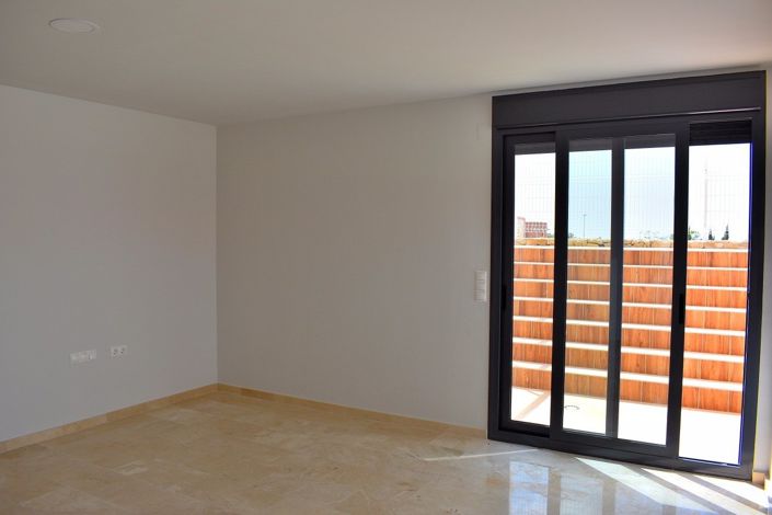 Image No.25-4 Bed Villa for sale
