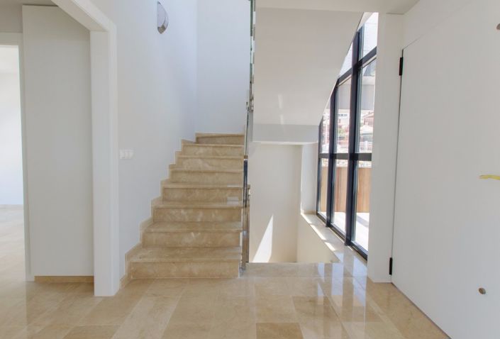 Image No.29-4 Bed Villa for sale