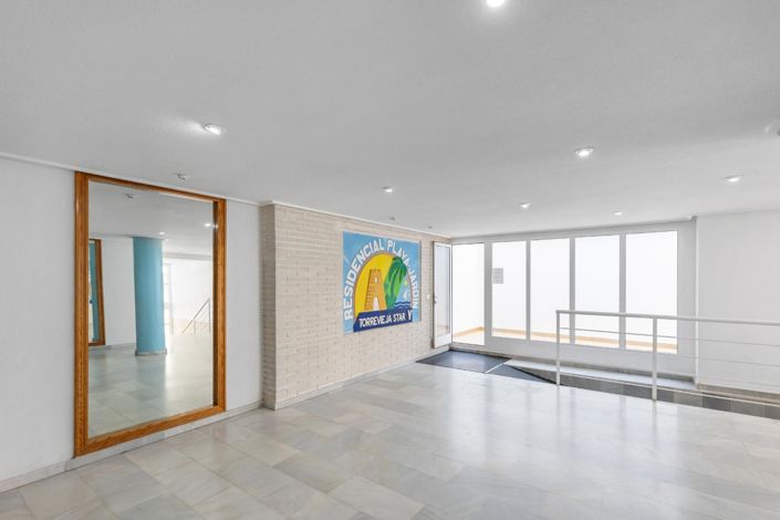 Image No.25-3 Bed Apartment for sale