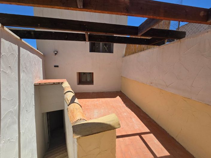 Image No.8-3 Bed Townhouse for sale