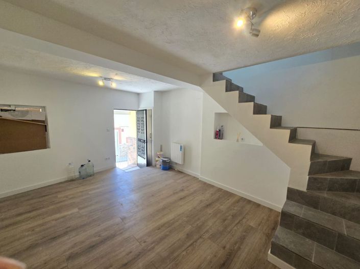 Image No.9-3 Bed Townhouse for sale