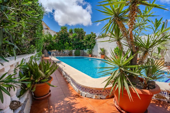 Image No.28-4 Bed Villa for sale