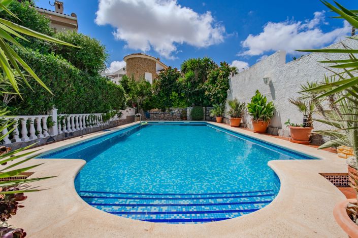 Image No.29-4 Bed Villa for sale