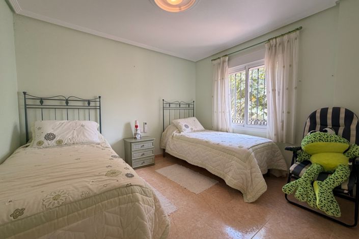 Image No.20-5 Bed Villa for sale