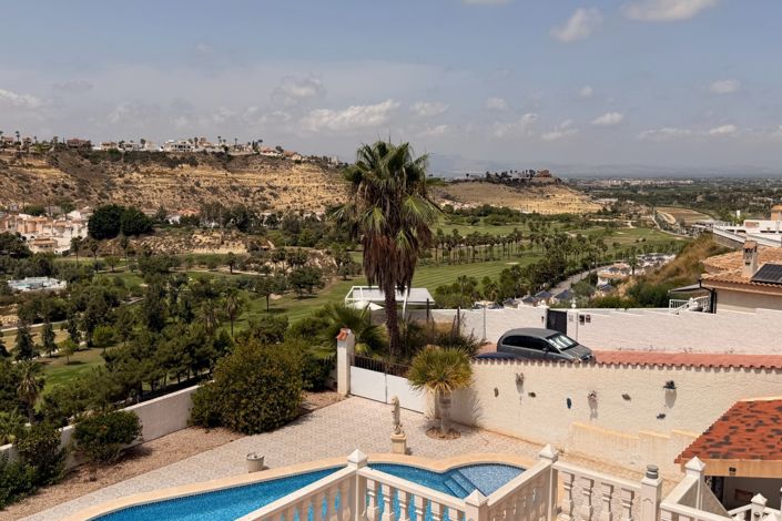 Image No.25-5 Bed Villa for sale