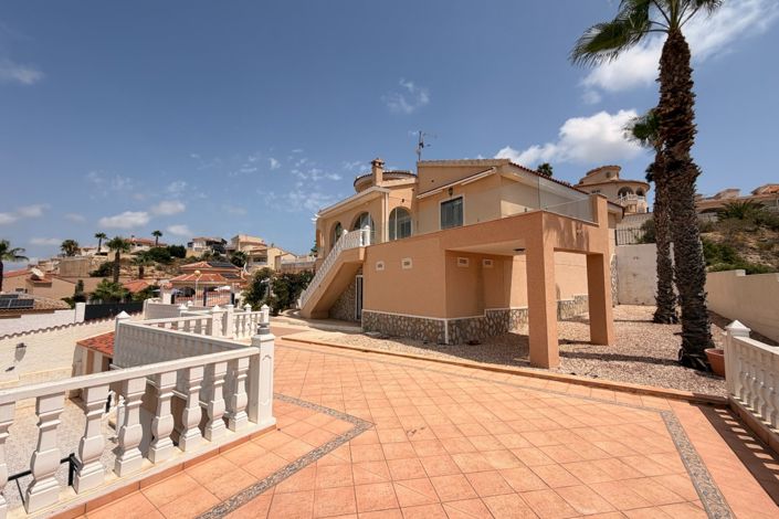 Image No.26-5 Bed Villa for sale