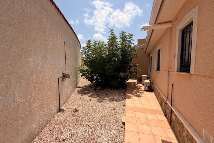Image No.29-5 Bed Villa for sale