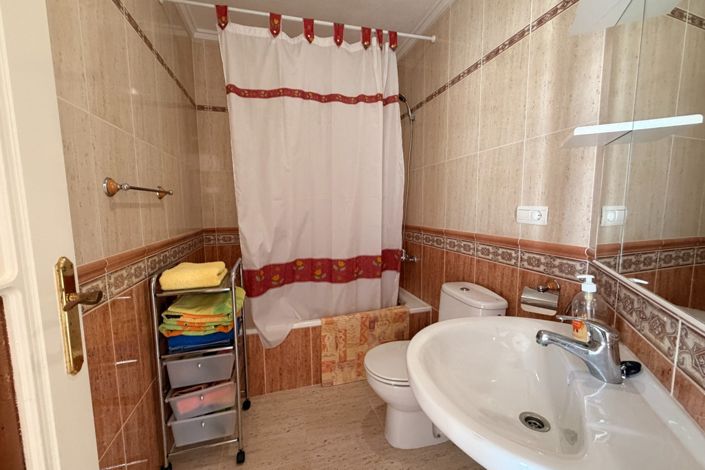 Image No.39-5 Bed Villa for sale