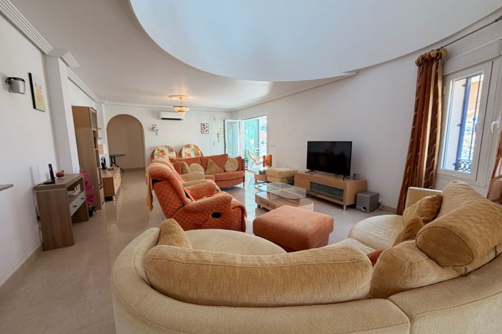 Image No.4-5 Bed Villa for sale