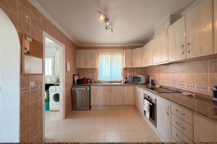 Image No.5-5 Bed Villa for sale