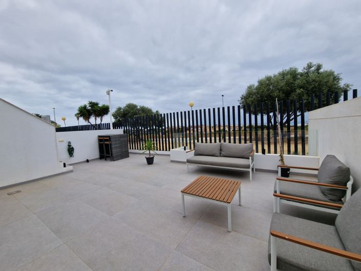 Image No.25-4 Bed Villa for sale