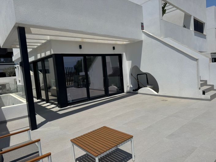 Image No.31-4 Bed Villa for sale