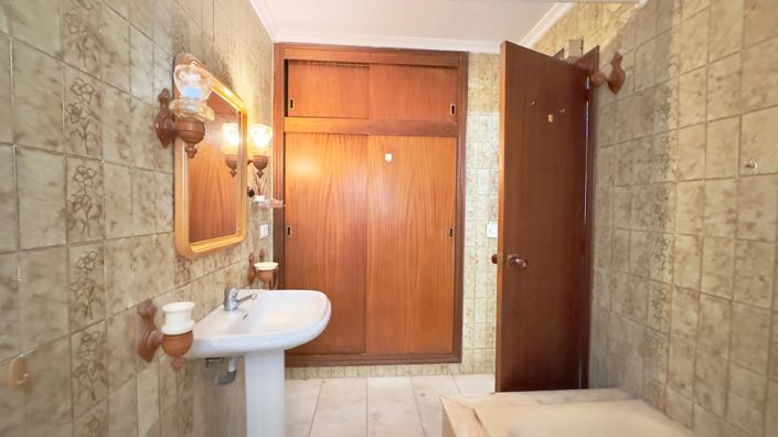 Image No.38-3 Bed Apartment for sale