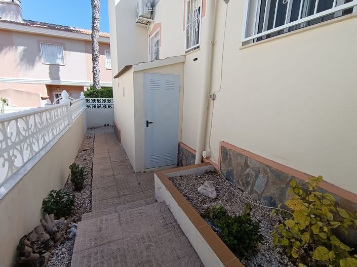 Image No.22-3 Bed House for sale