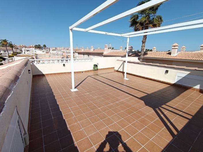 Image No.27-3 Bed House for sale
