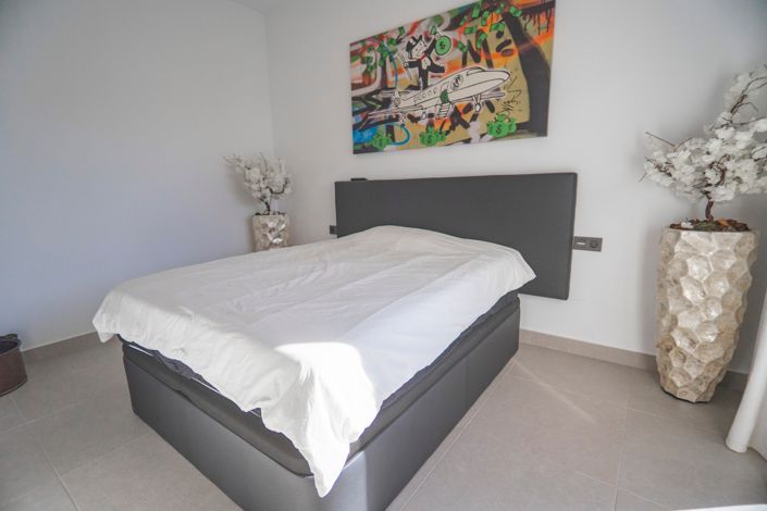 Image No.13-4 Bed Villa for sale