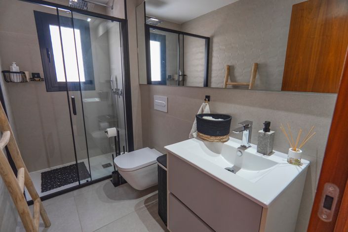 Image No.24-4 Bed Villa for sale