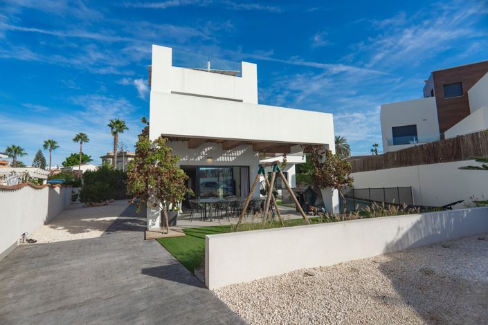 Image No.31-4 Bed Villa for sale