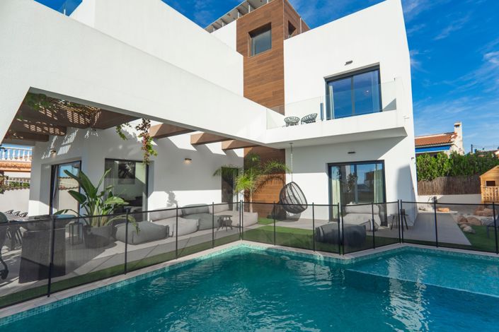 Image No.35-4 Bed Villa for sale