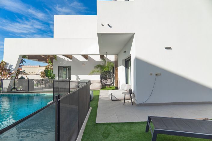 Image No.42-4 Bed Villa for sale