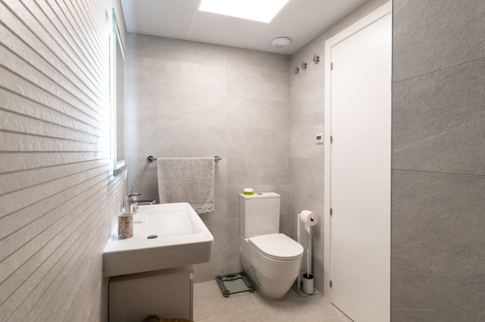 Image No.18-3 Bed Apartment for sale