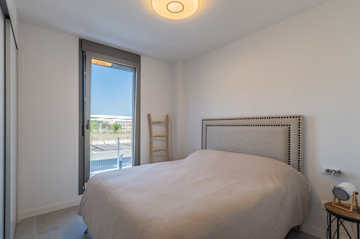 Image No.25-3 Bed Apartment for sale