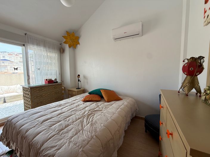 Image No.19-2 Bed Villa for sale