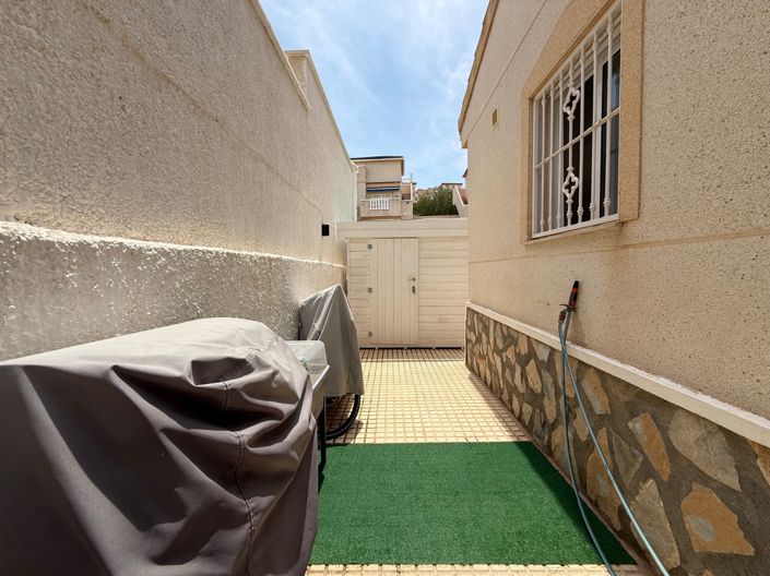 Image No.33-2 Bed Villa for sale