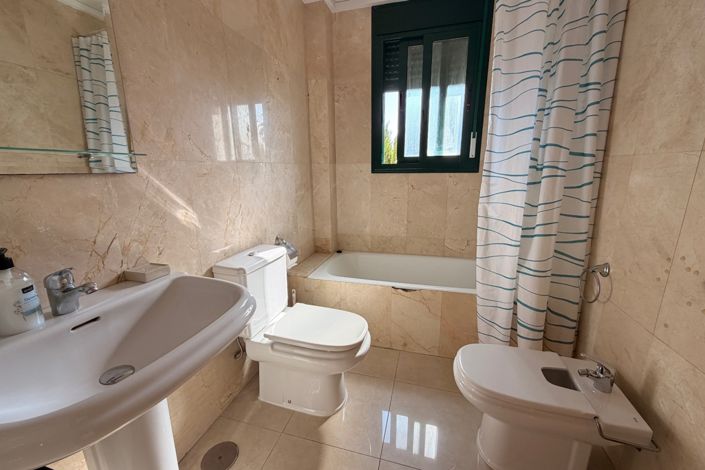 Image No.15-2 Bed Apartment for sale