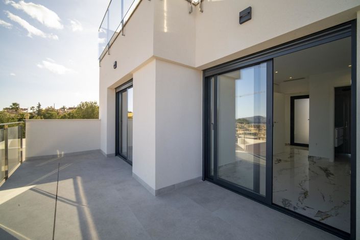 Image No.22-3 Bed Villa for sale